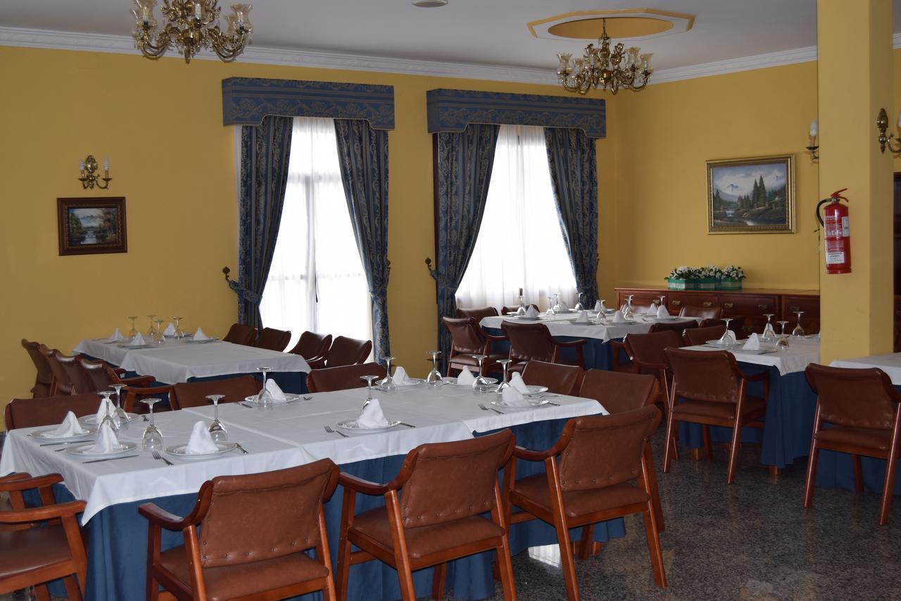 Pedrera Hotel Rio Seco מראה חיצוני תמונה